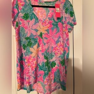 Lilly Pulitzer Etta tshirt. NWT. Size L